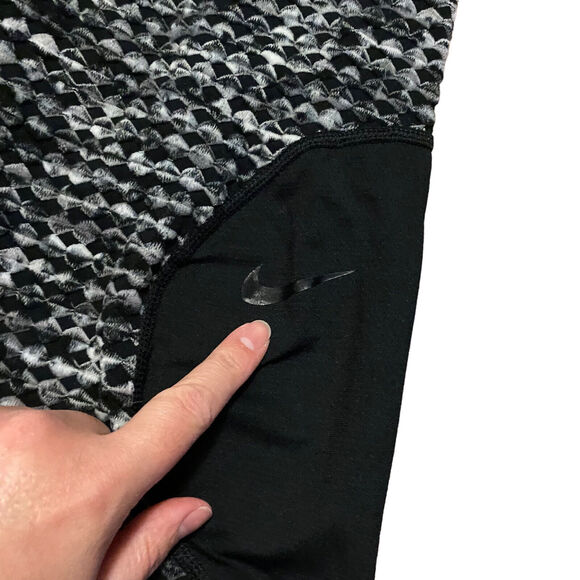 Nike Pro HyperWarm Womens Plus Size 2X Leggings AR1912-010 Black Workout - Picture 7 of 12